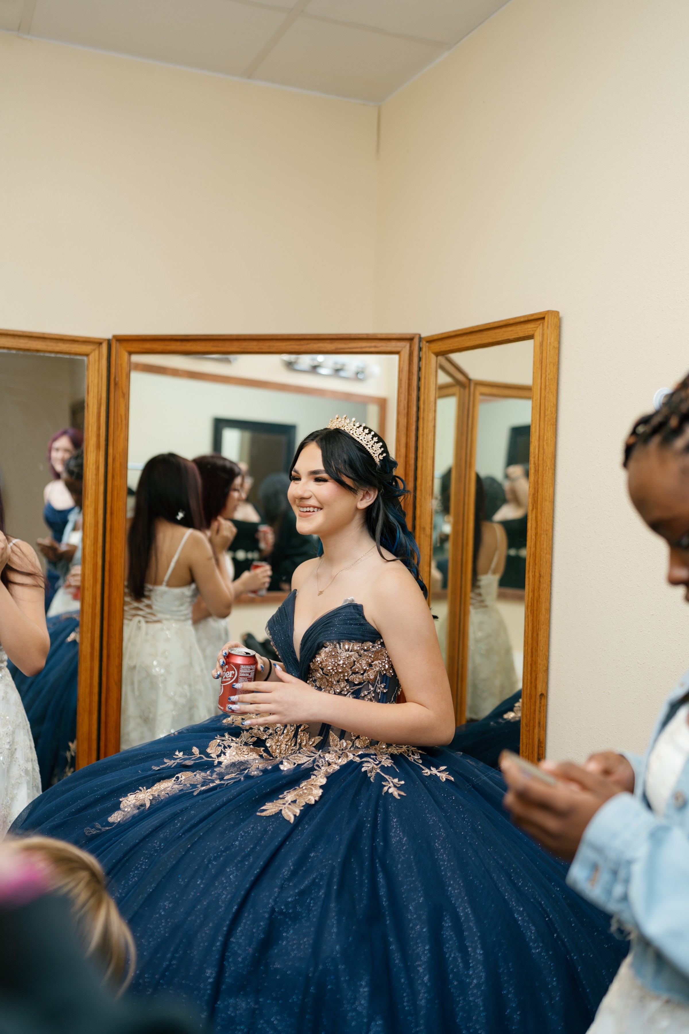 Ella G. Quince wedding photo 6 by 12img